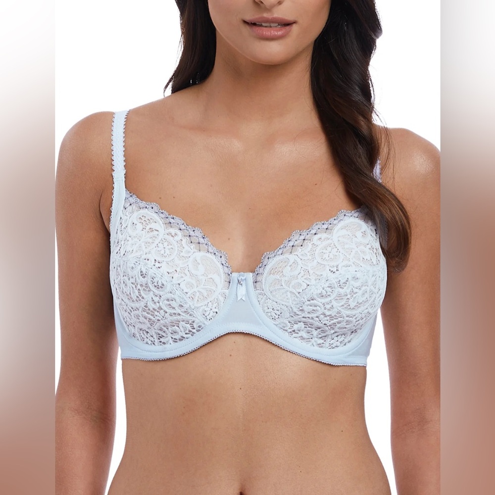 Wacoal Lace Essentiel Fuller Figure Bra - Cream/Powder - Size UK 38 D- New